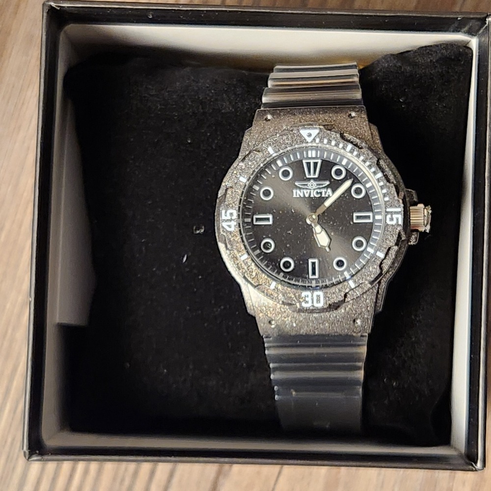 Invicta Pro Diver Watch Mens OS Black Grey Distressed Bezel Silicone Strap